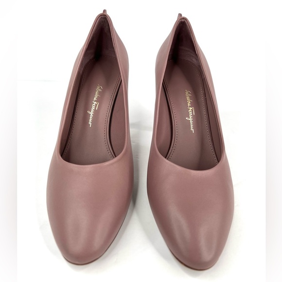 Salvatore Ferragamo Judy Cinder Rose Gancini Logo Pumps Size 6.5 - Picture 5 of 11